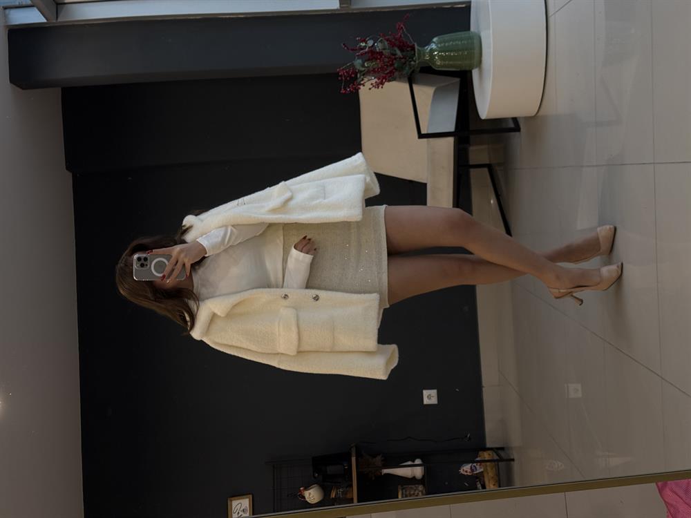 Premi̇um Seri̇ Astarli Kürk Ekru