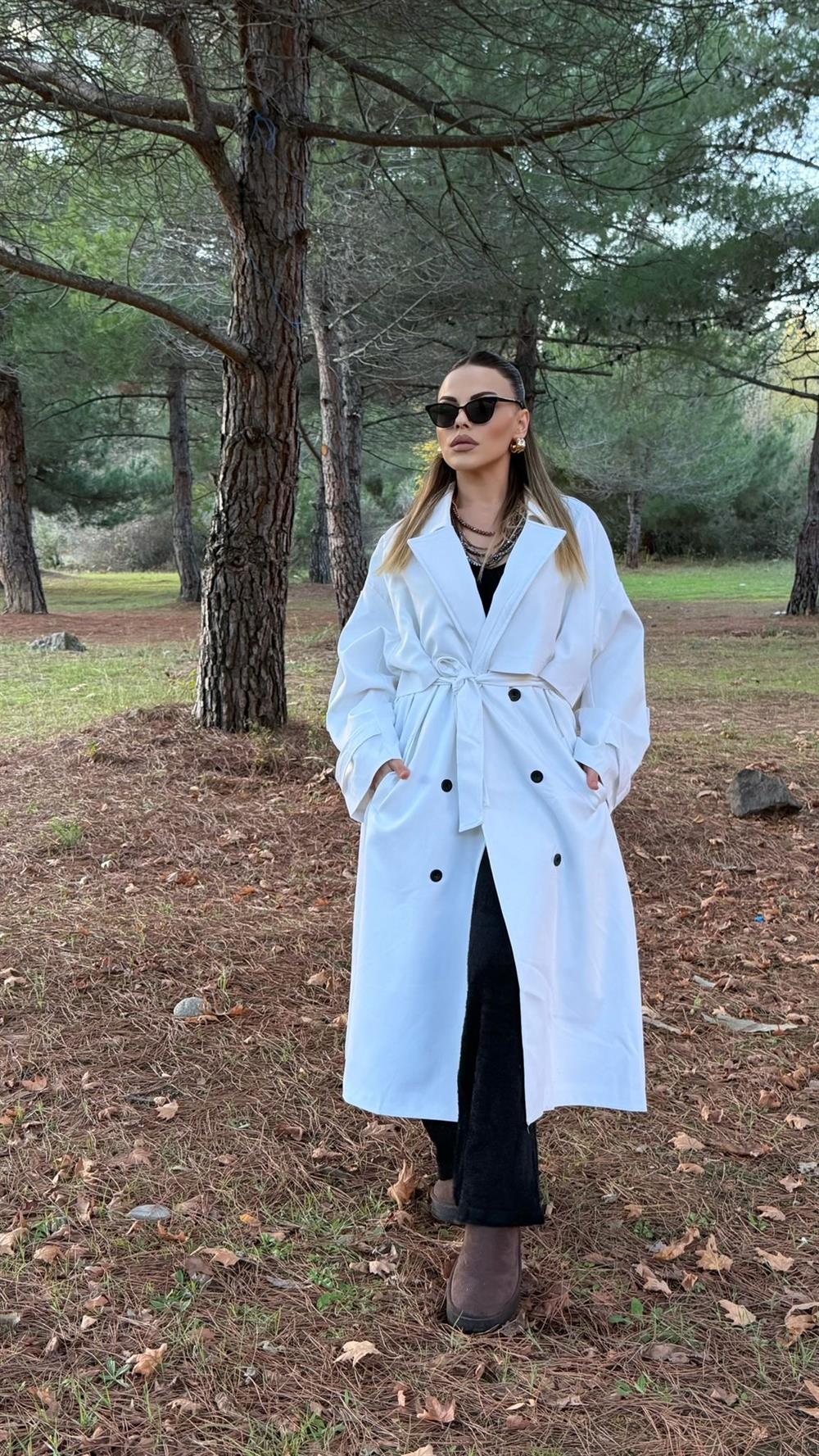 Premium Seri̇ Astarli Trençkot Beyaz