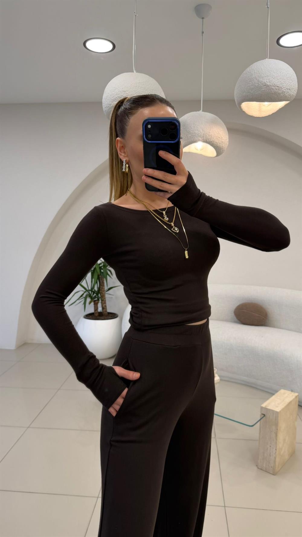 PREMİUM SERİ PARMAK BADY EŞOFMAN TAKIMI KAHVE ( ÜRÜN ÖN SİPARİŞTİR. 30-11-2025 )