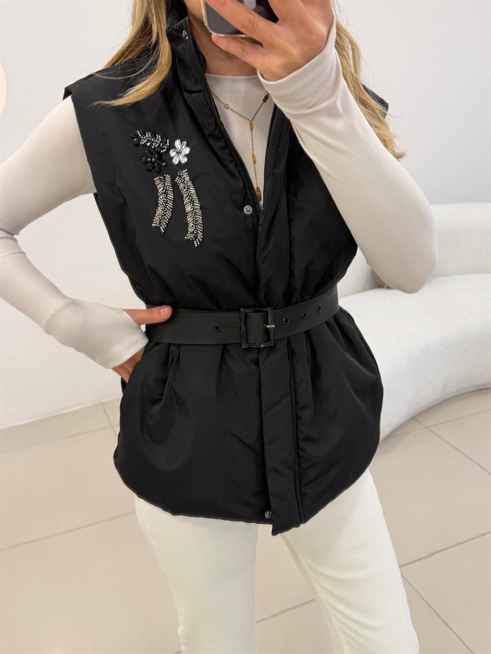 PREMİUM SERİ TAŞ İŞLEMELİ VE KEMER DETAYLI YELEK SİYAH