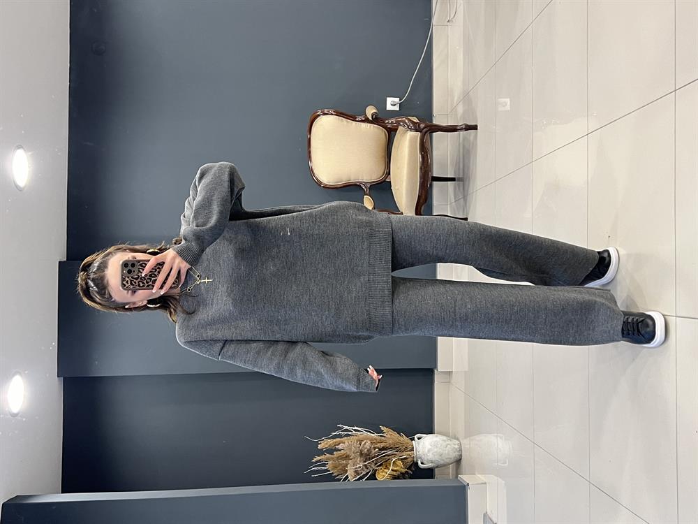 Premium Seri Tri̇ko Takim Füme