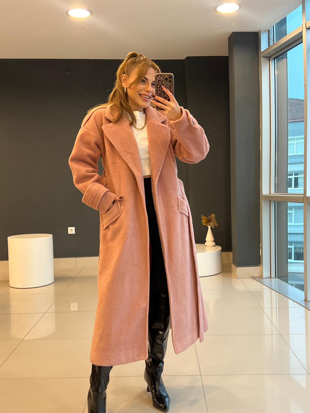 Premi̇um Seri̇ Astarli Kaşe Kaban Pudra