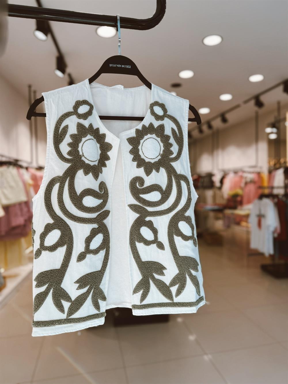 PUNCH İŞLEMELİ TASARIM YELEK