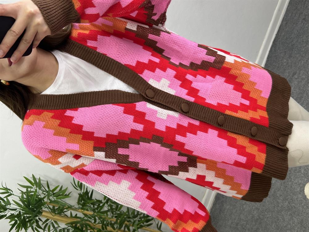 Renkli̇ Desenli̇ Hirka Pembe -Kirmizi