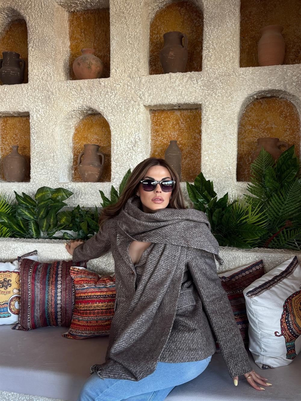 ŞAL DETAYLI KAŞE BLAZER CEKET