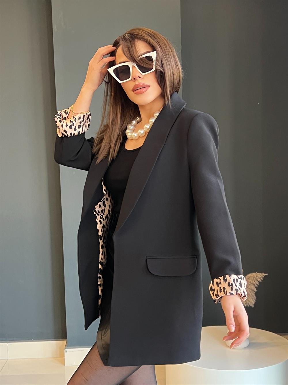 Şal Yaka Leopar Astarli Ceket Si̇yah