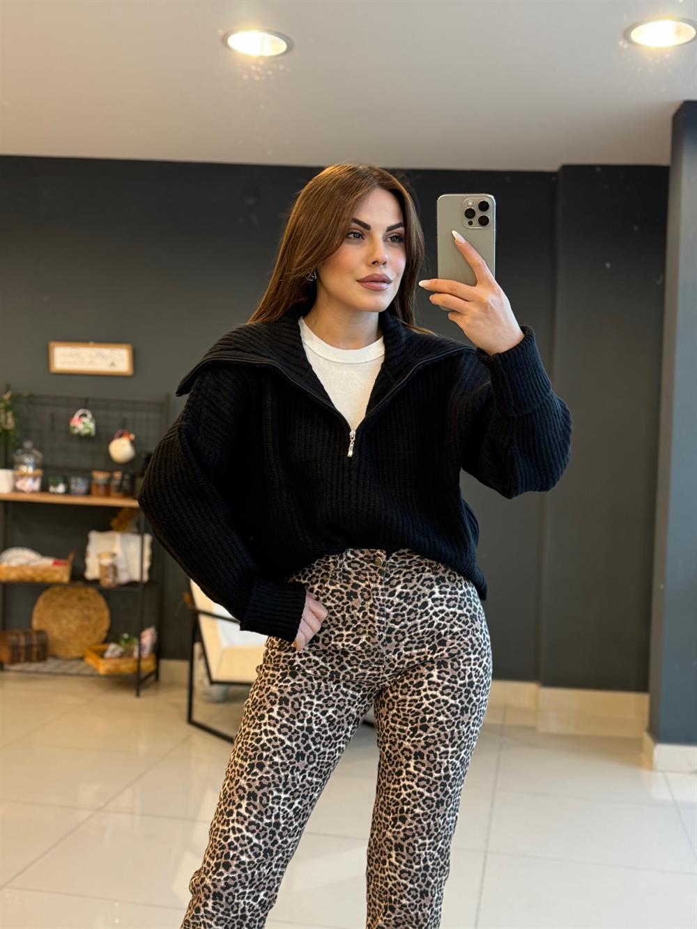 Şal Yaka Örgü Hirka Si̇yah