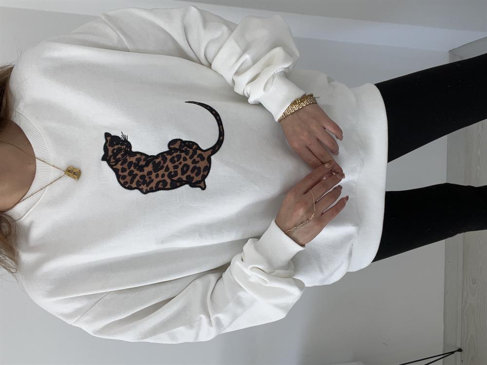 Şardonsuz Oversi̇ze Leopar Detayli Sweat Beyaz