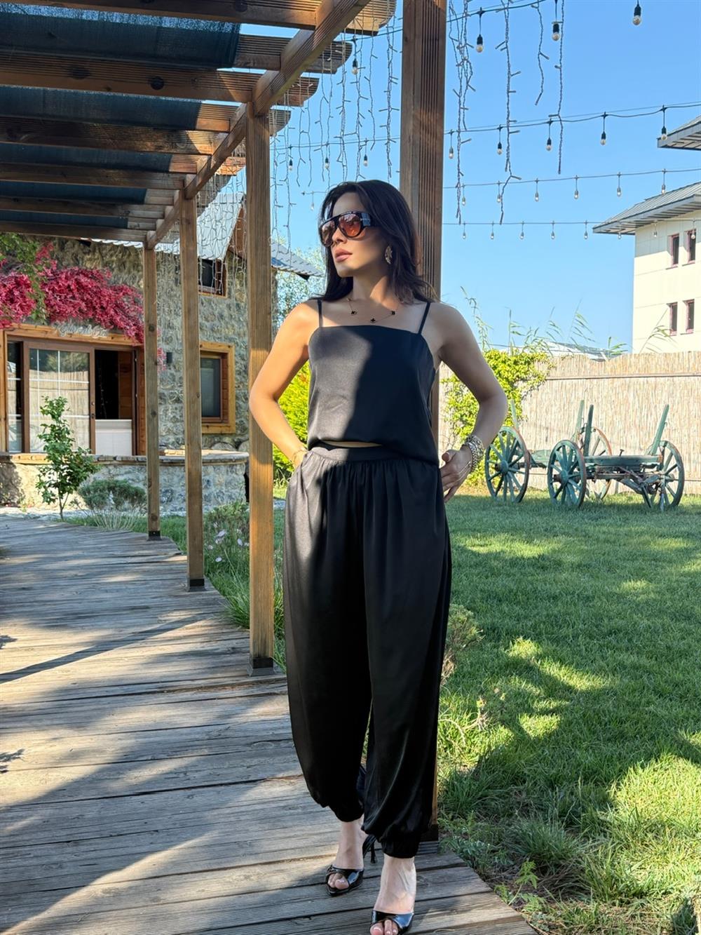 SATEN BLUZ ŞALVAR TAKIM SİYAH