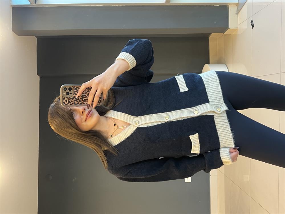 Şeri̇tli̇ Detaylı Hirka Laci̇vert