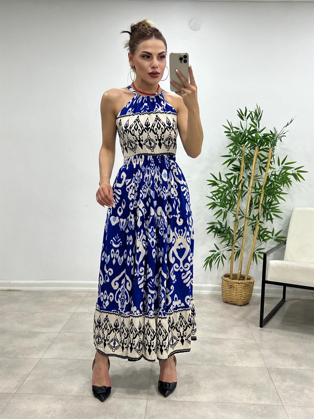 Sirt Dekolteli̇ Mavi̇ Desenli̇ Elbi̇se