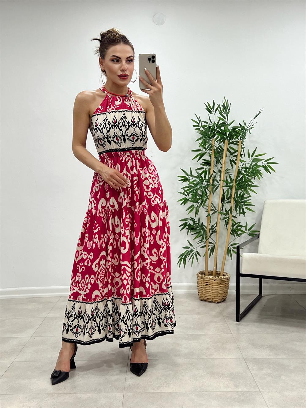 Sirt Dekolteli̇ Pembe Desenli̇ Elbi̇se