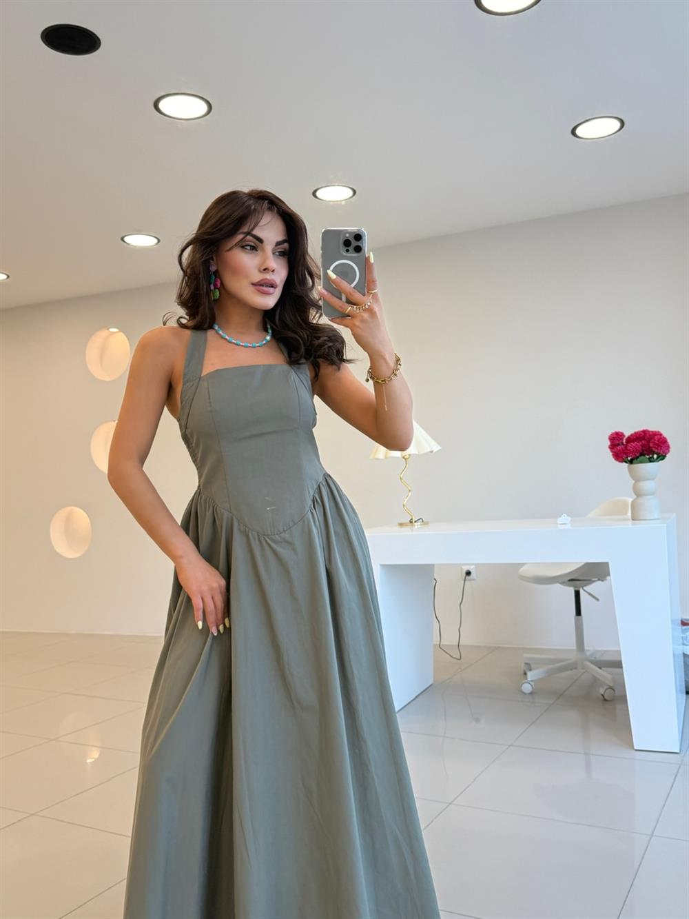 SIRT DEKOLTELİ POPLİN ELBİSE YEŞİL