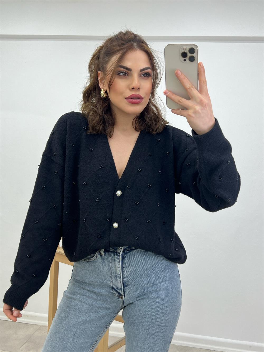 Si̇yah İnci̇ Düğmeli̇ Hirka