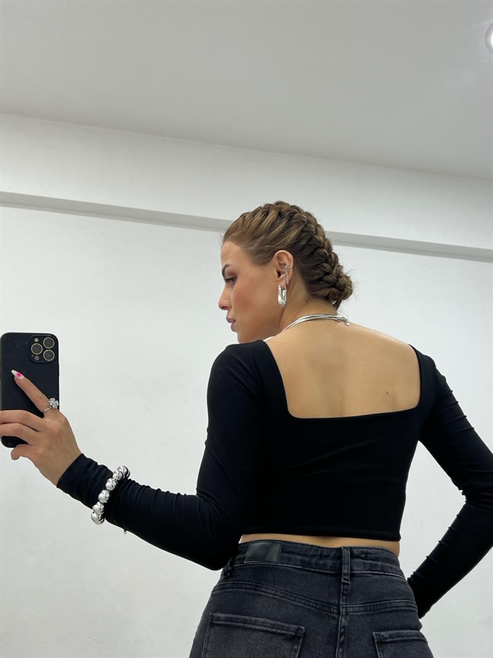 Si̇yah Kare Yaka Uzun Kollu Crop