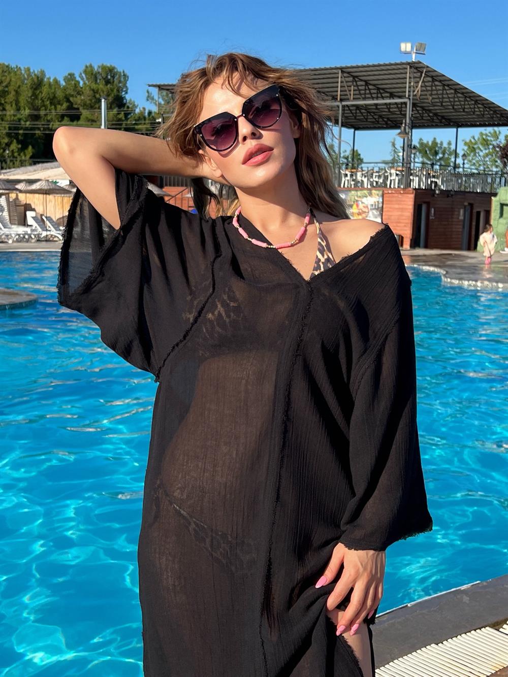 Si̇yah Keten Pareo