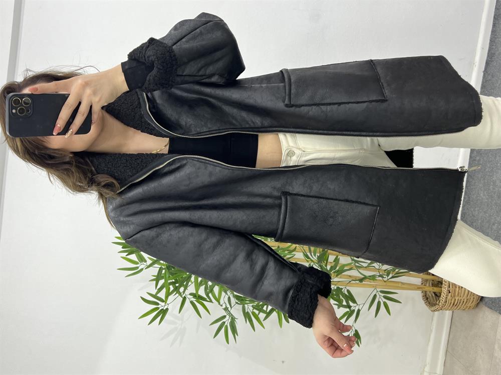 Si̇yah Kürklü Deri̇ Mont