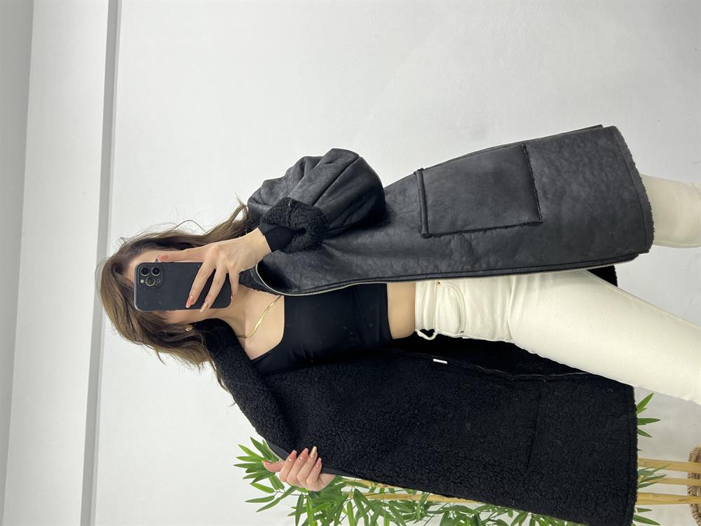 Si̇yah Kürklü Deri̇ Mont