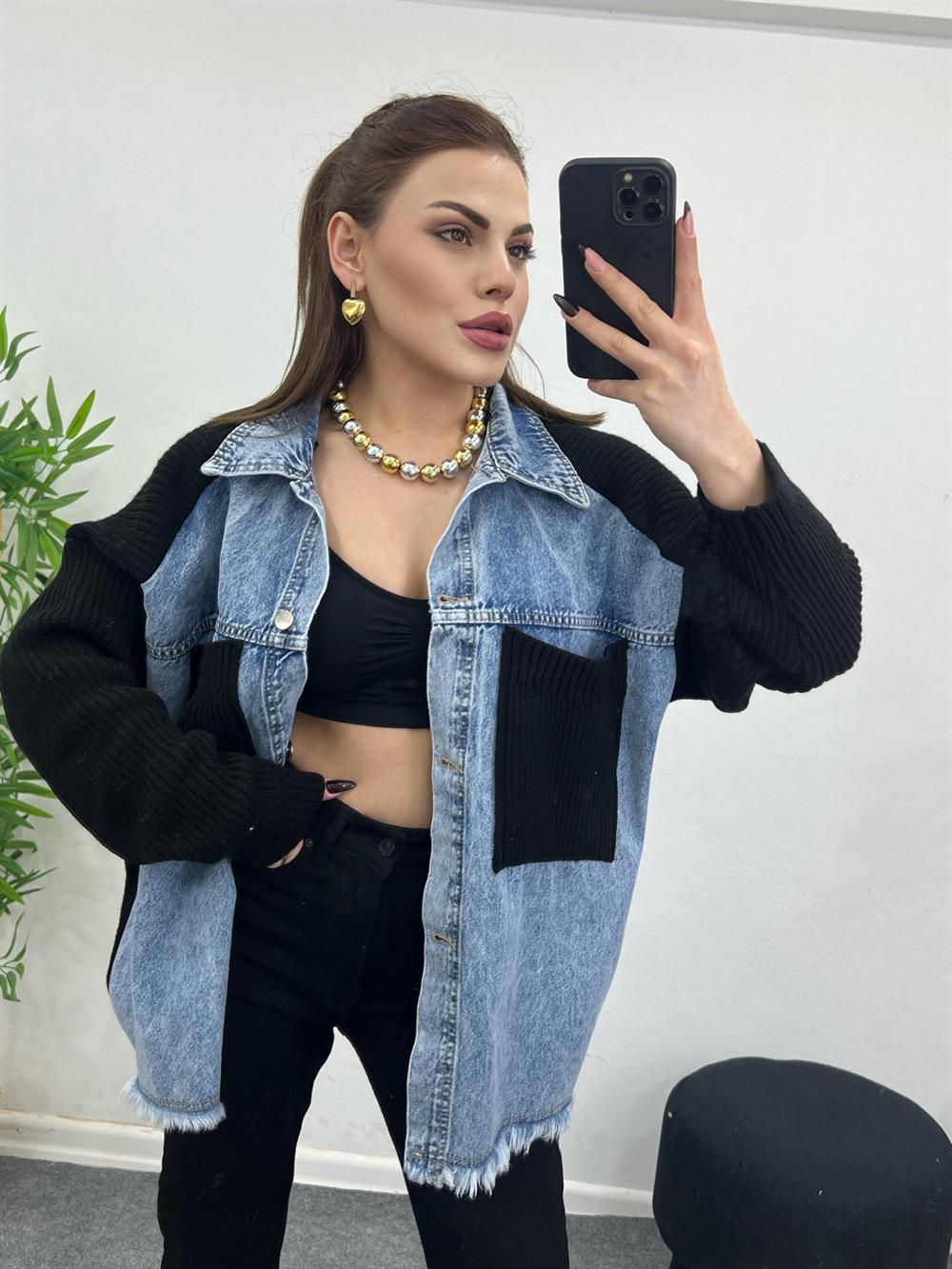 Si̇yah Örme Cepli̇ Püsküllü Jean Hirka