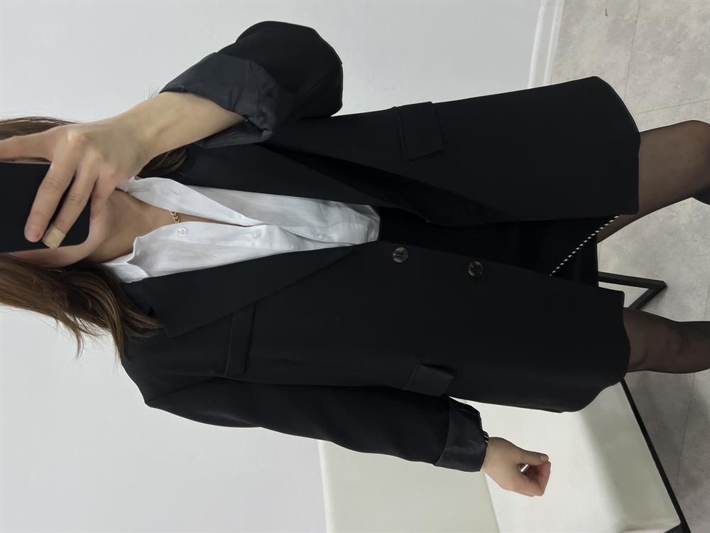 Si̇yah Oversi̇ze Blazer Ceket