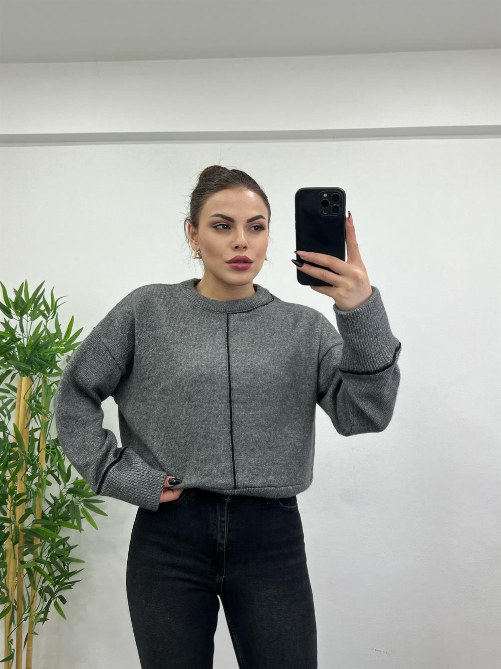 Gri̇ Şeri̇tli̇ Kazak