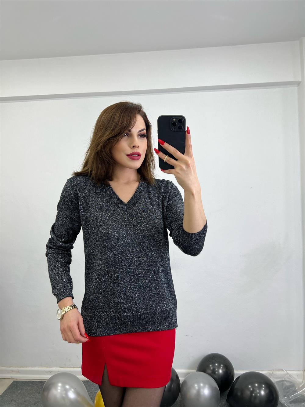 Si̇yah Si̇mli̇ V Yaka Tri̇ko Kazak