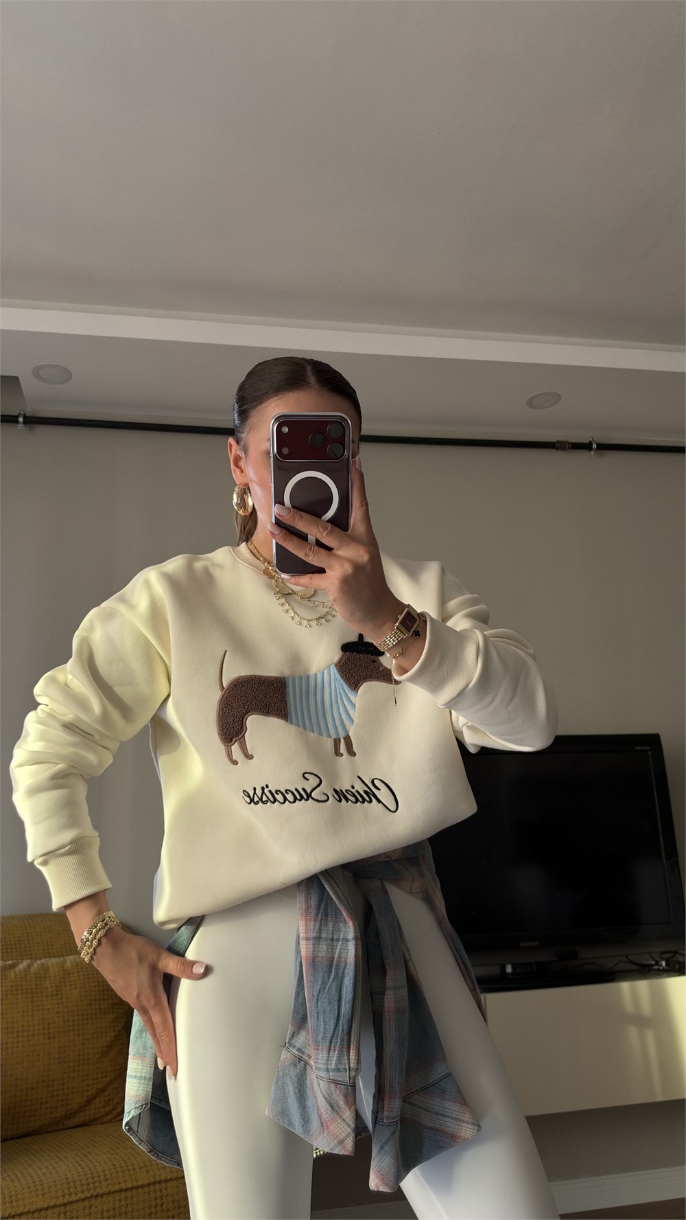 Sosis Köpek nakışlı Ekru Oversize Sweatshırt