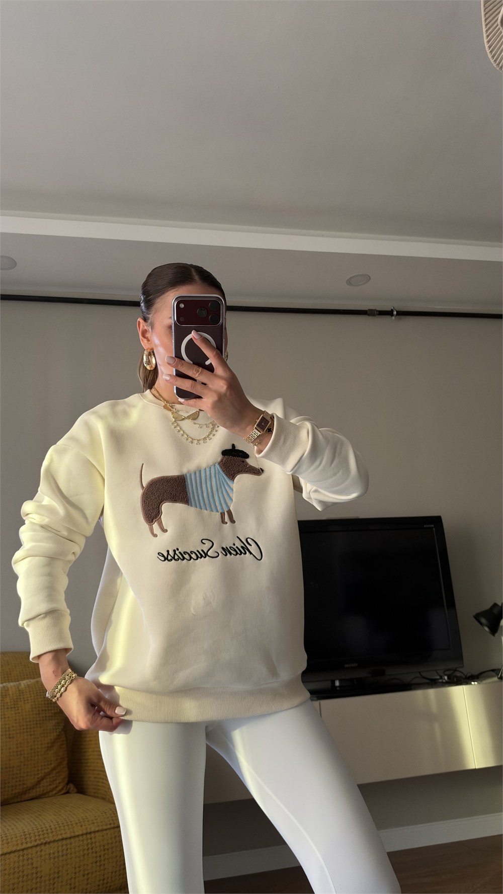 Sosis Köpek nakışlı Ekru Oversize Sweatshırt