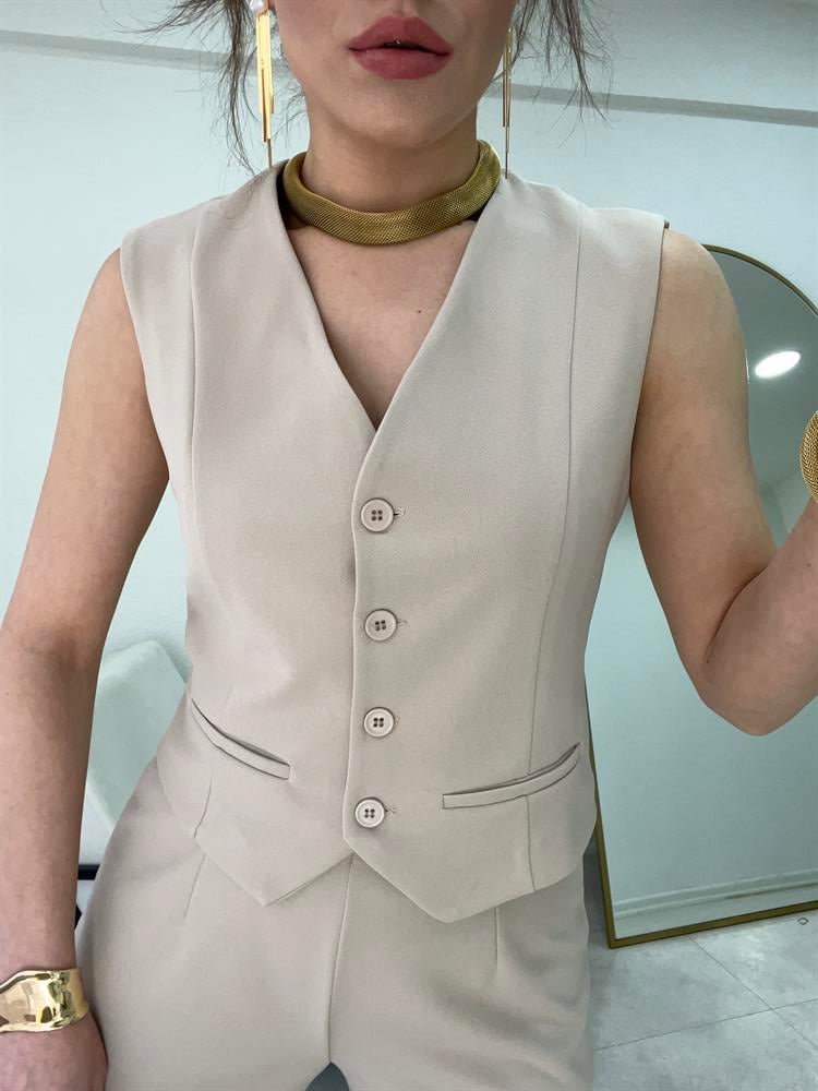 Taş Düğmeli̇ Yelek