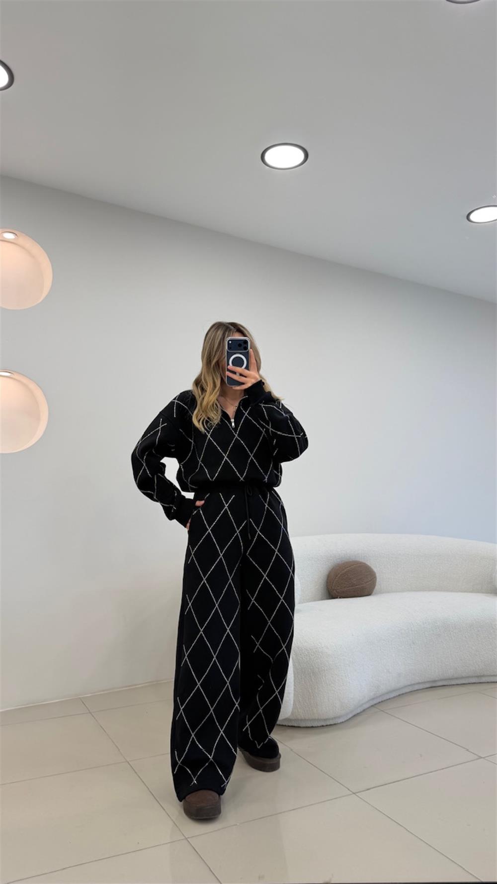 TASARIM 3 İPLİK ŞARDONLU  TAŞ DETAYLI TAKIM