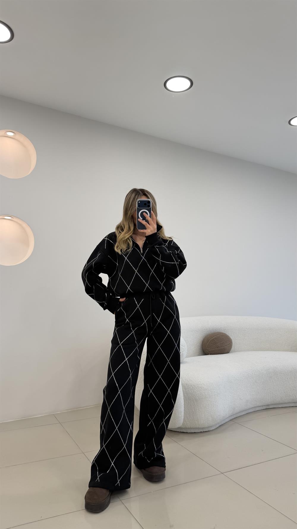 TASARIM 3 İPLİK ŞARDONLU  TAŞ DETAYLI TAKIM