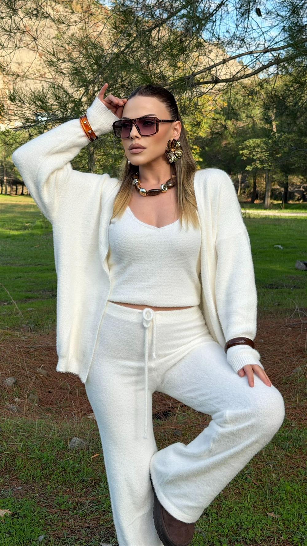 TASARIM 3LÜ YUMOŞ TAKIM BEYAZ