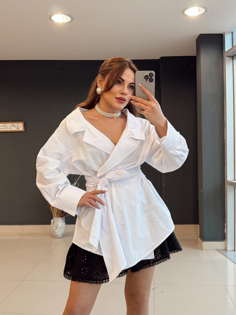 Tasarim Belden Bağlamali Popli̇n Gömlek Beyaz
