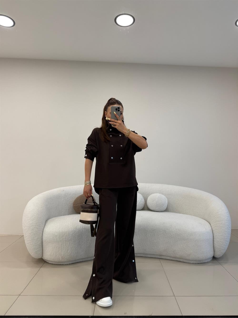 TASARIM DİK YAKA ÇITÇIT DETAYLI EŞOFMAN TAKIMI KAHVE