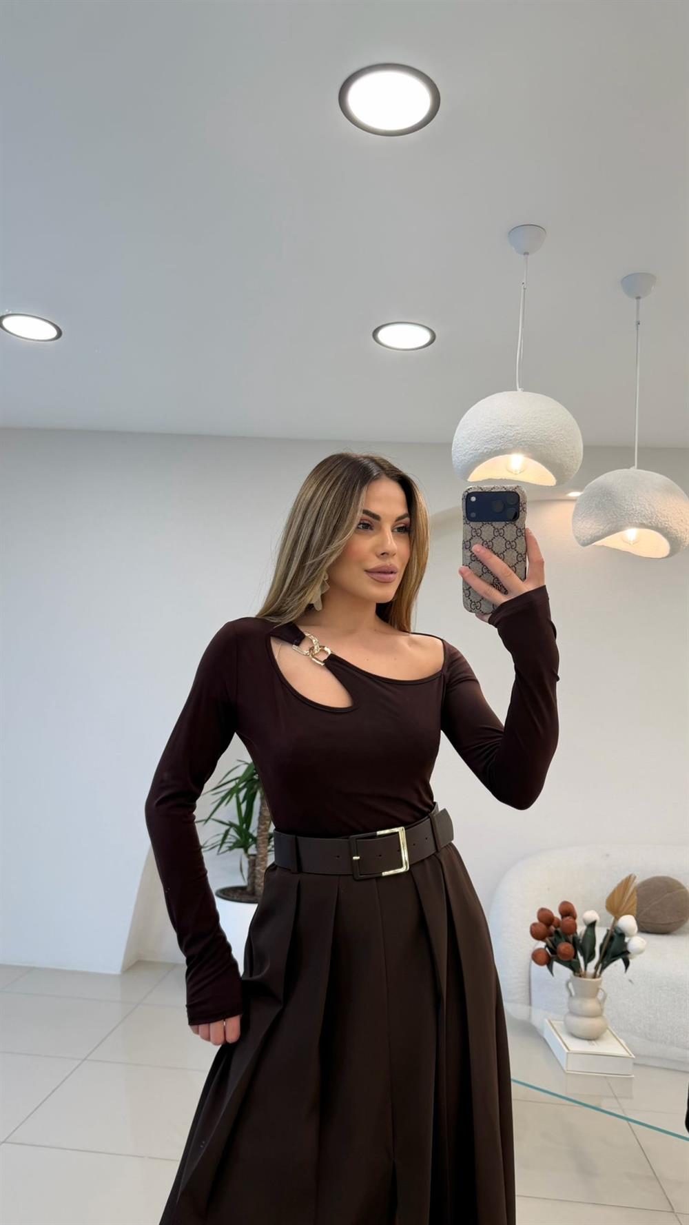 TASARIM GOLD AKSESUAR DETAYLI BLUZ KAHVE