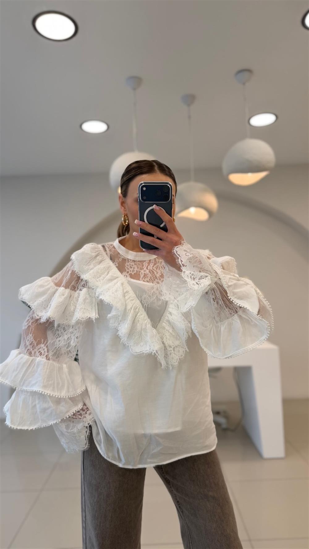 TASARIM HAKİM YAKA GÜPÜRLÜ GÖMLEK 