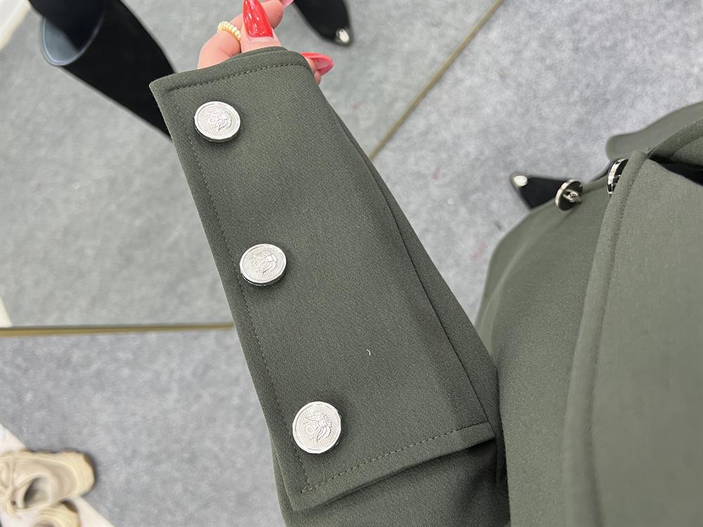 Tasarim Özel Seri̇ Bleazer Ceket Haki̇