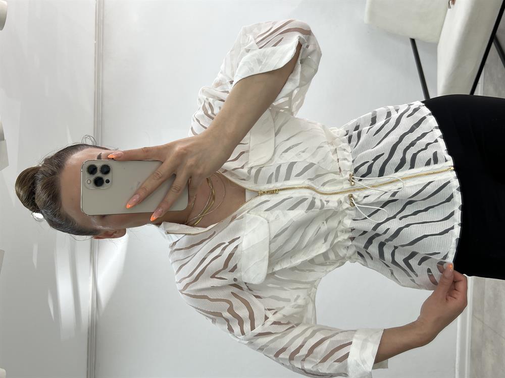 Tasarim Tül Desenli̇ Ceket Beyaz