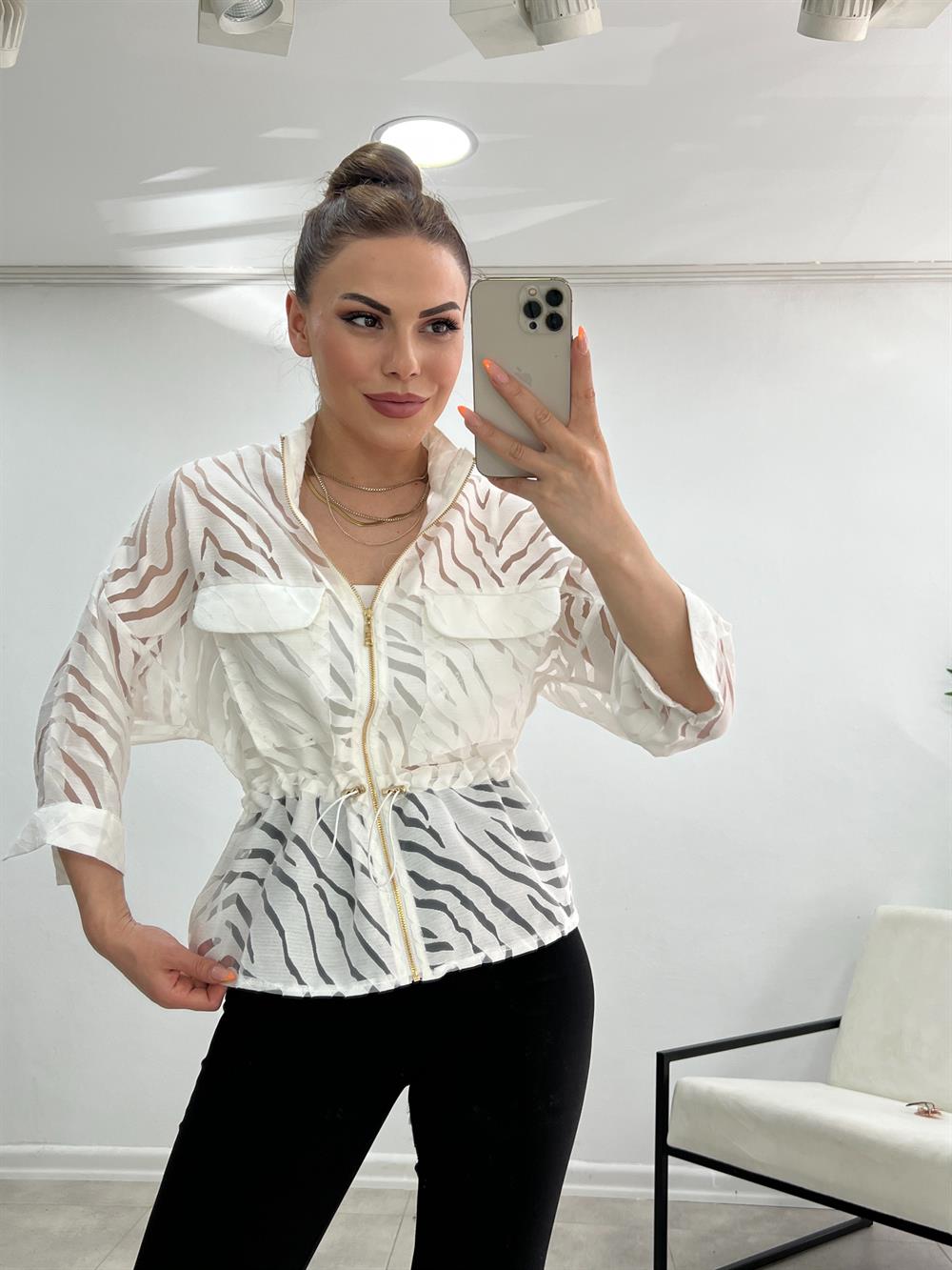 Tasarim Tül Desenli̇ Ceket Beyaz