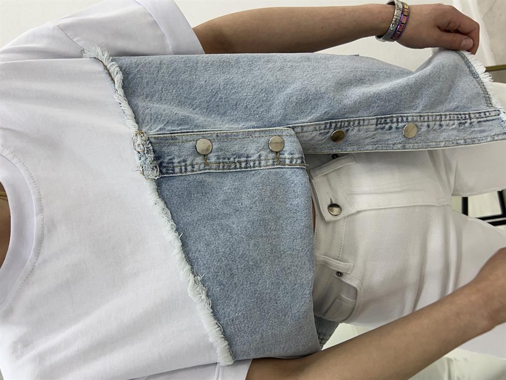 Tasarim Twi̇st Model Deni̇m Detayli Tshi̇rt Beyaz