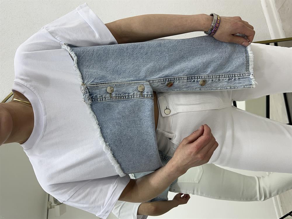 Tasarim Twi̇st Model Deni̇m Detayli Tshi̇rt Beyaz