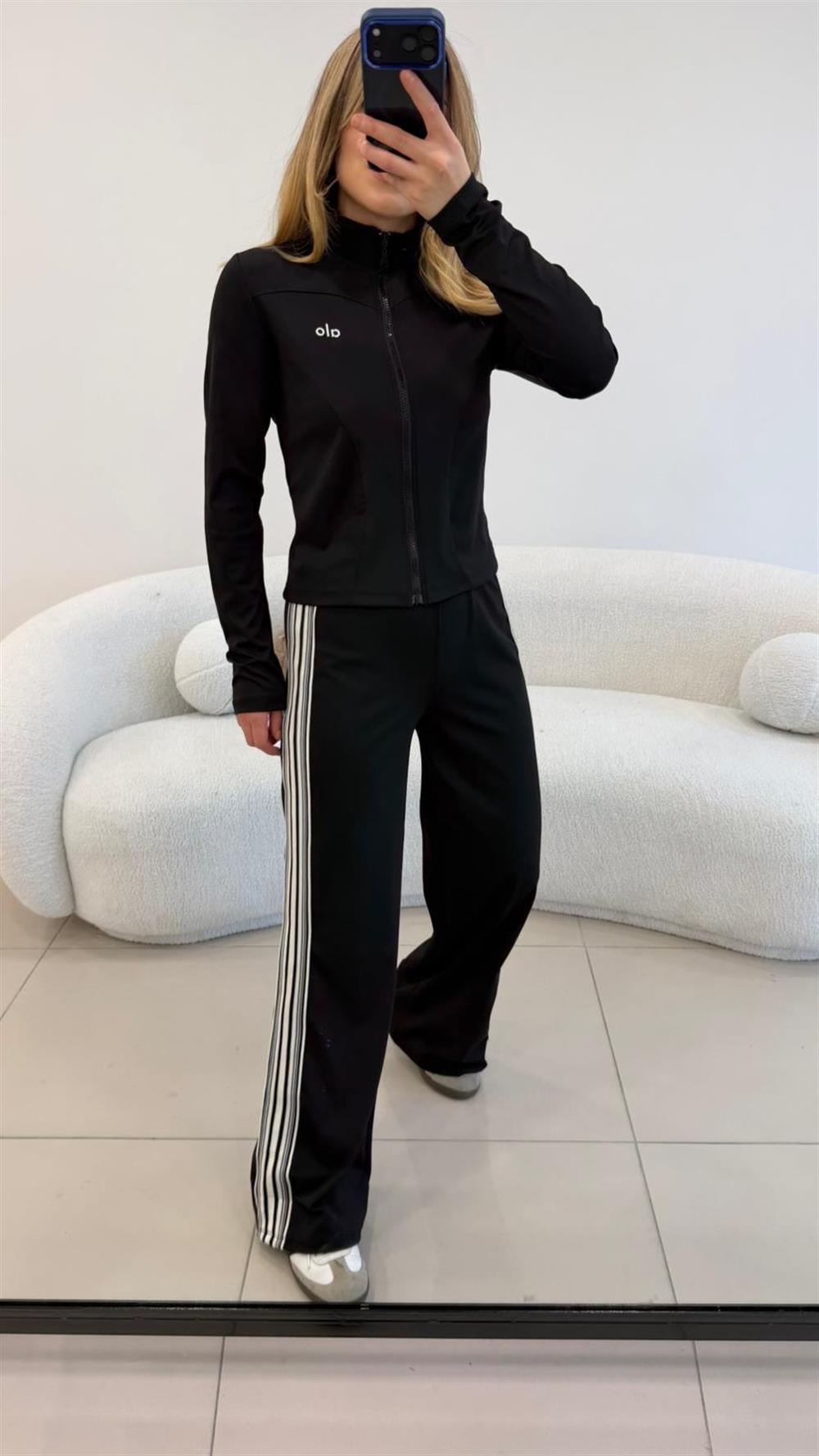TASARIM YANLARI ŞERİT DETAYLI 2Lİ TAKIM