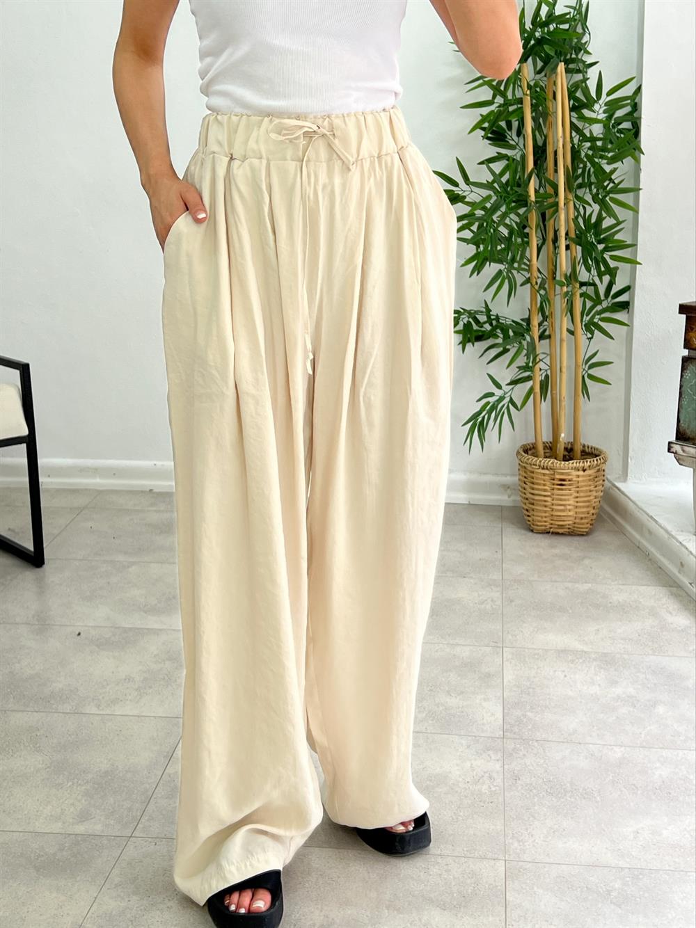 Taş Rengi̇ Bol Paça Pantolon