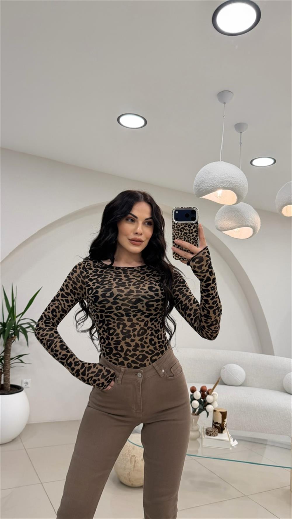 TRANSPARAN  LEOPAR  BADY