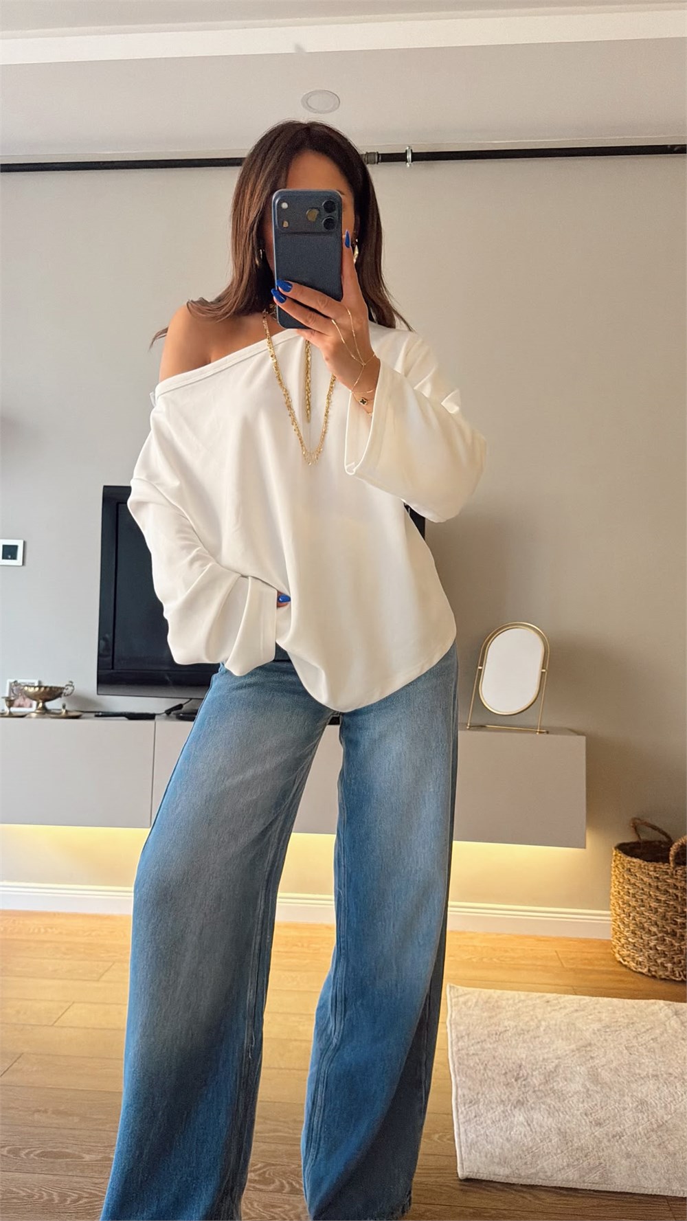 Uzun Kol Kayık Yaka Oversize Tshırt Beyaz