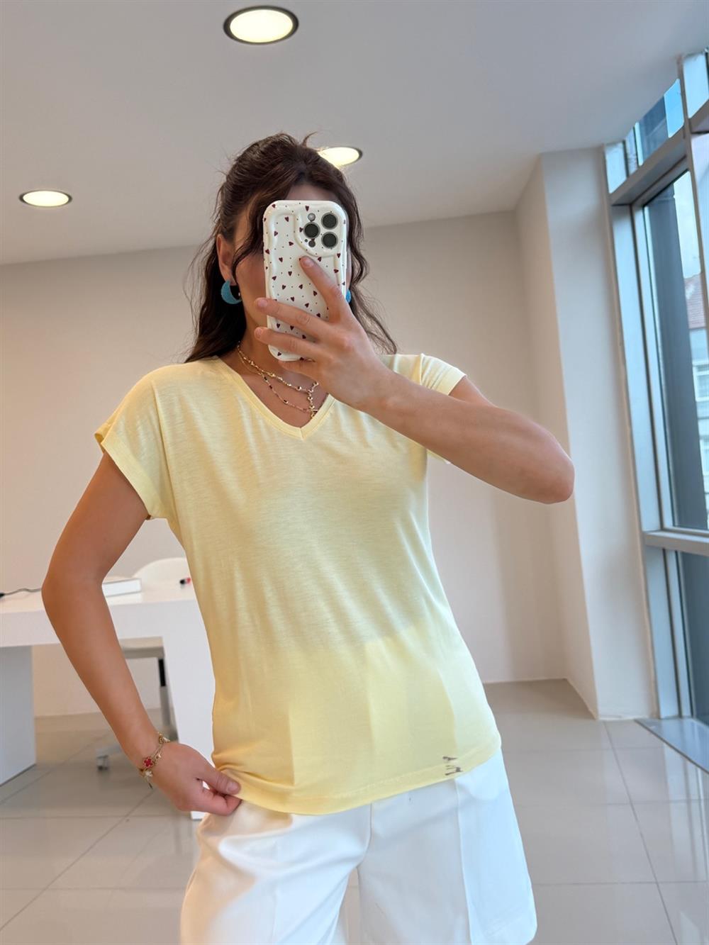 V YAKA %100 PAMUK BASİC TSHIRT SARI