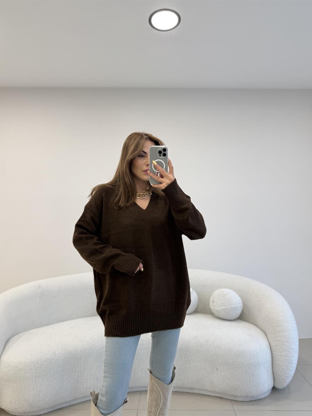 V YAKA BASİC KAZAK KAHVE