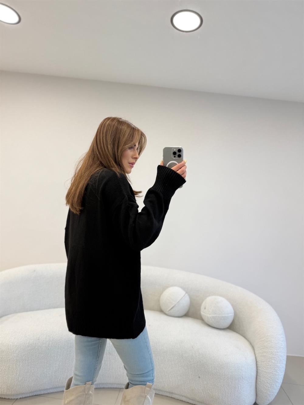 V YAKA BASİC KAZAK SİYAH