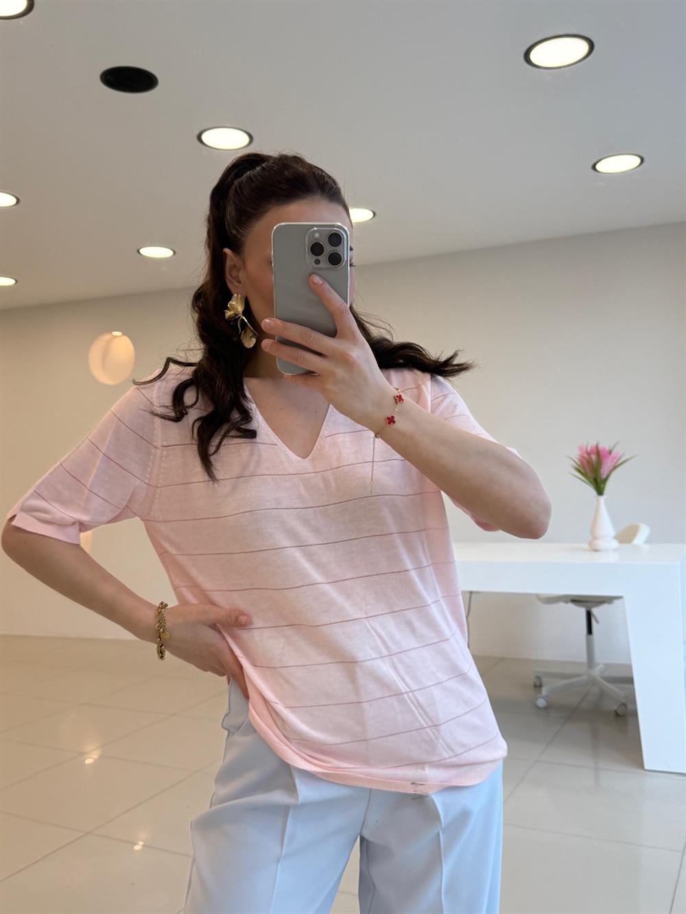V YAKA PAMUK MERSERİZE BLUZ PEMBE