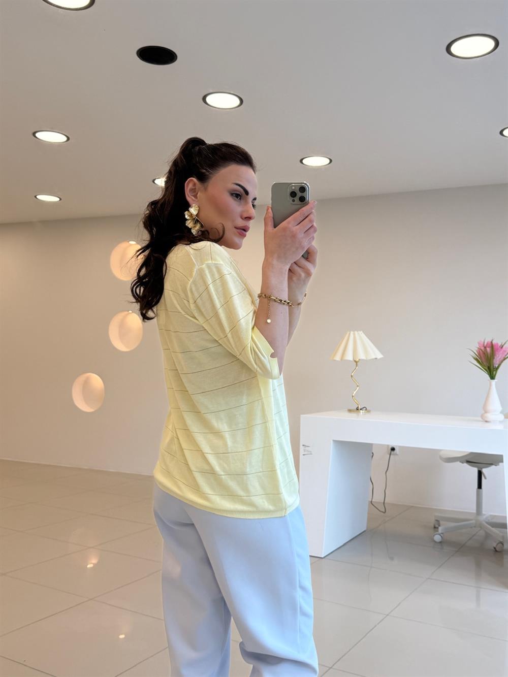 V YAKA PAMUK MERSERİZE BLUZ SARI